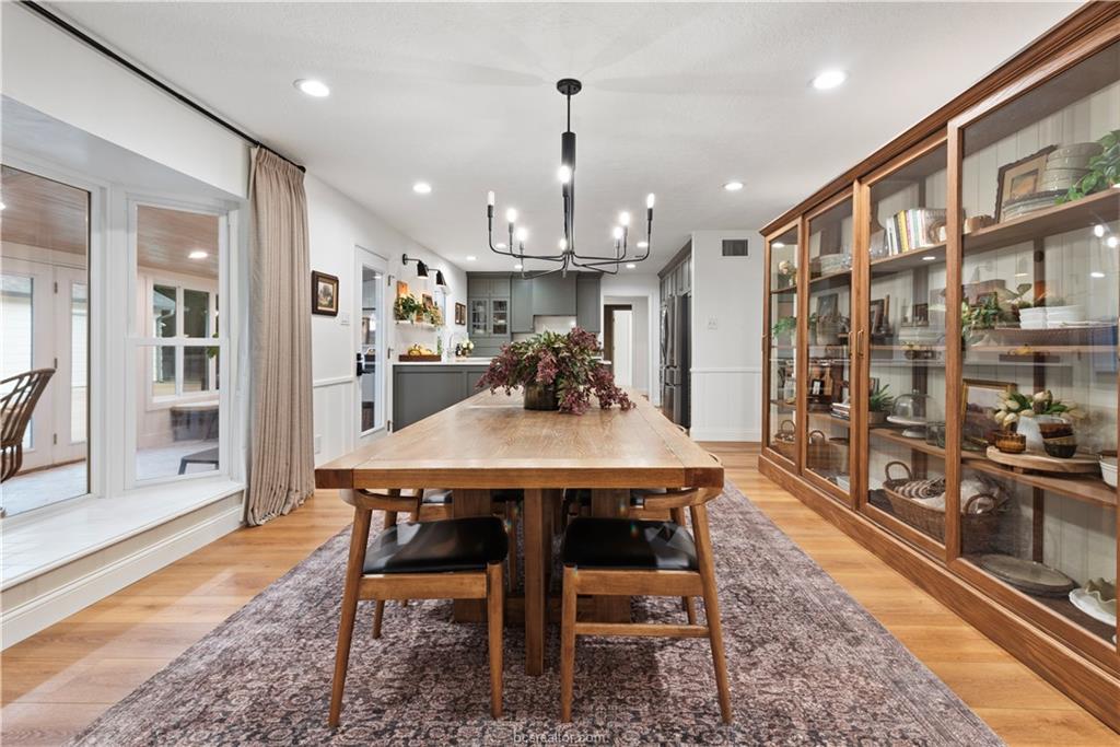 3613 Sunnybrook Lane
