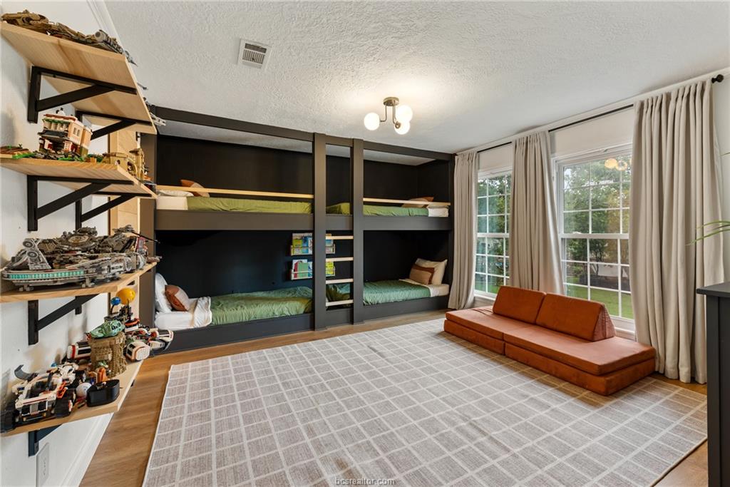 3613 Sunnybrook Lane