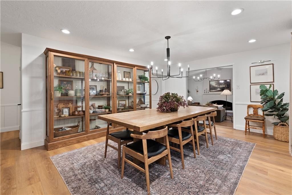 3613 Sunnybrook Lane