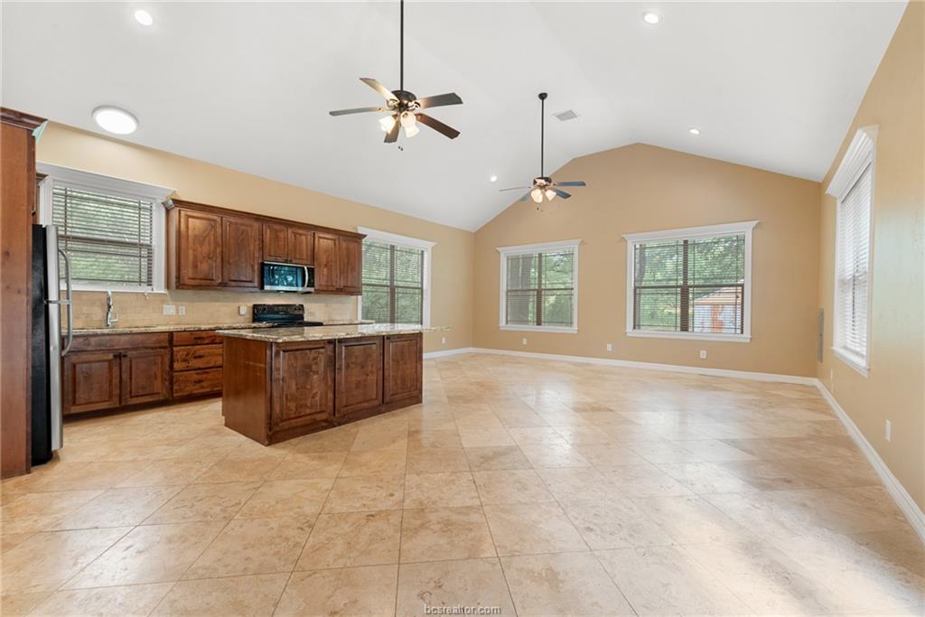 1264 Matthews Way