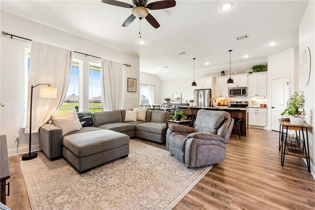 304 Brazos Bend