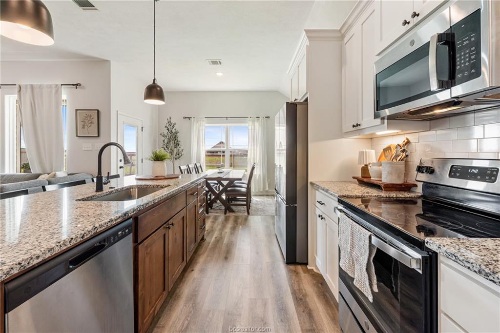 304 Brazos Bend