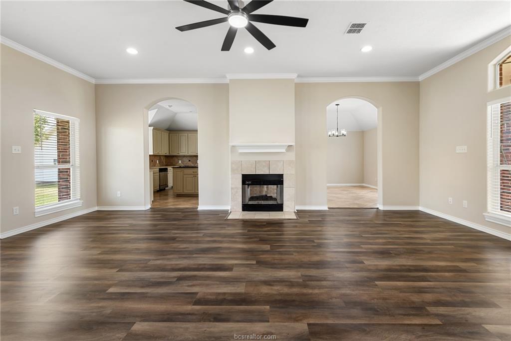 6100 Whitetail Lane