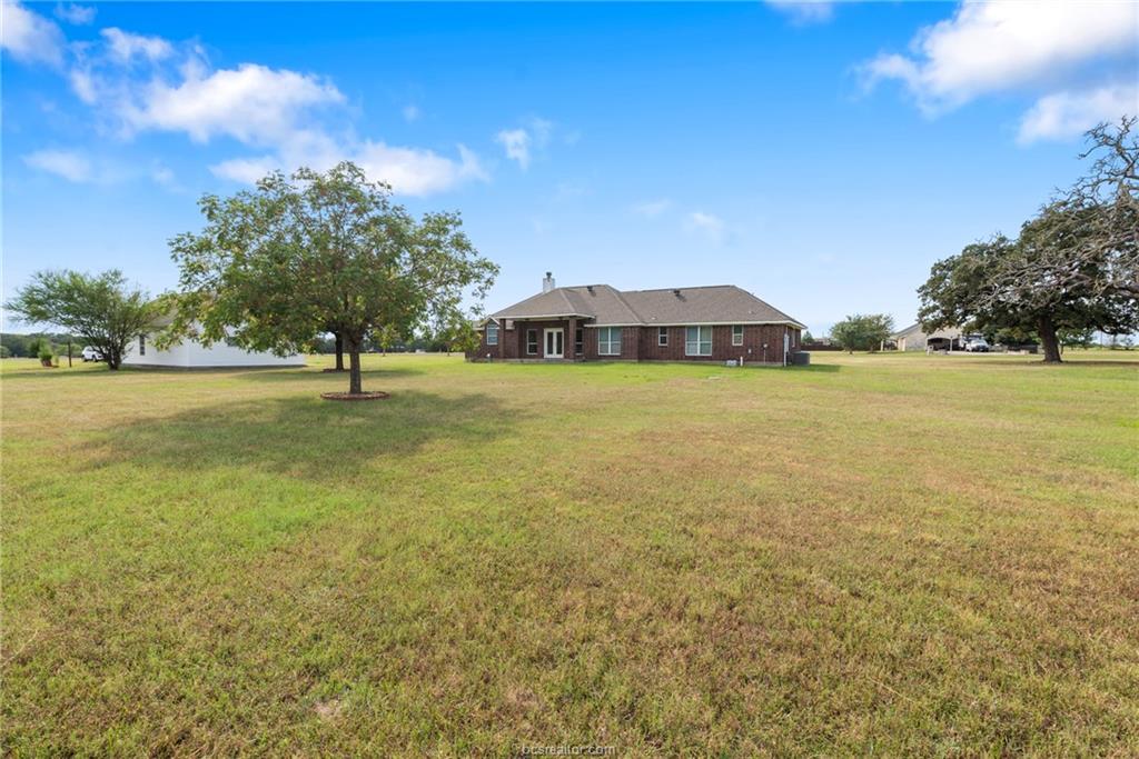 6100 Whitetail Lane