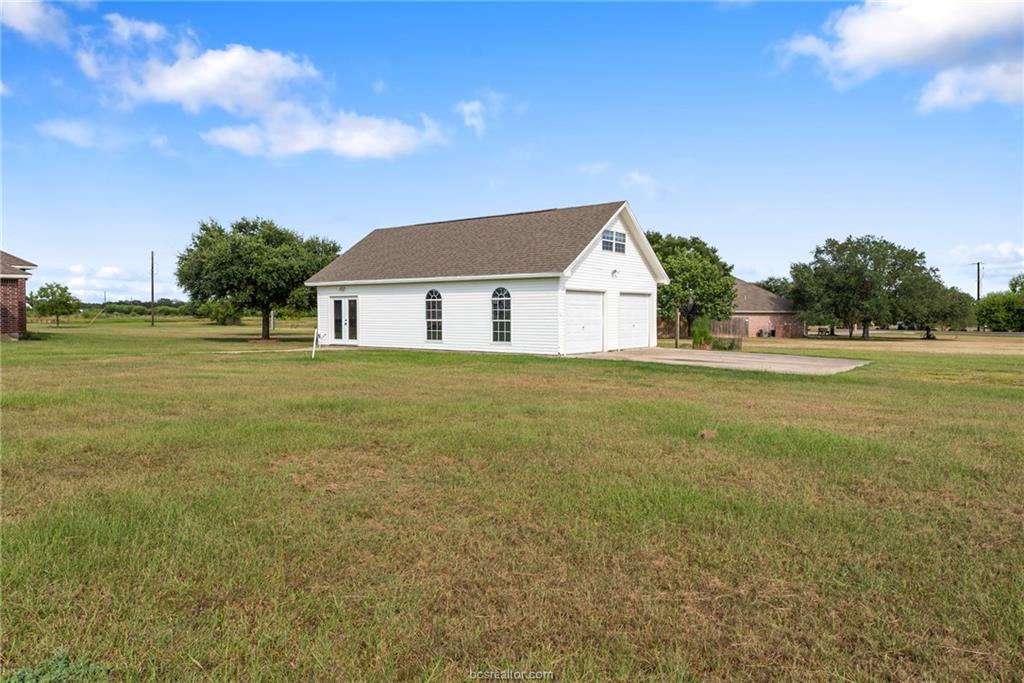 6100 Whitetail Lane