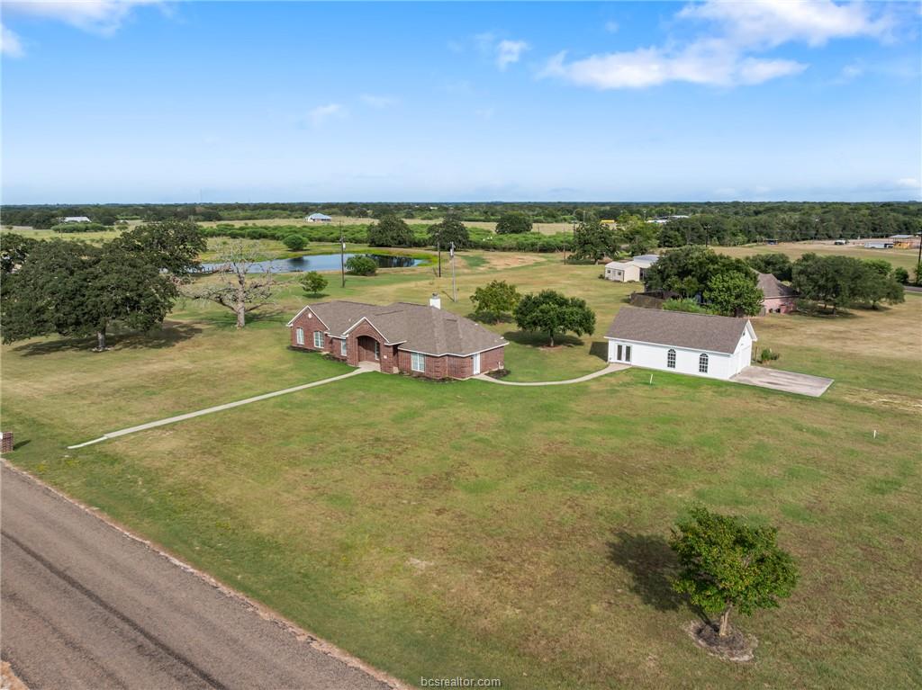 6100 Whitetail Lane