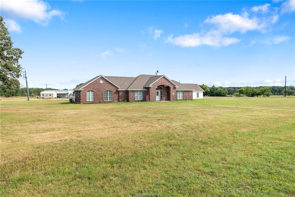 6100 Whitetail Lane