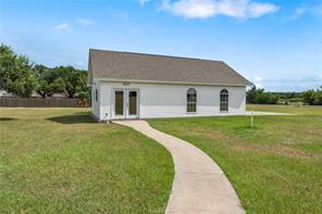 6100 Whitetail Lane