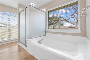 6100 Whitetail Lane