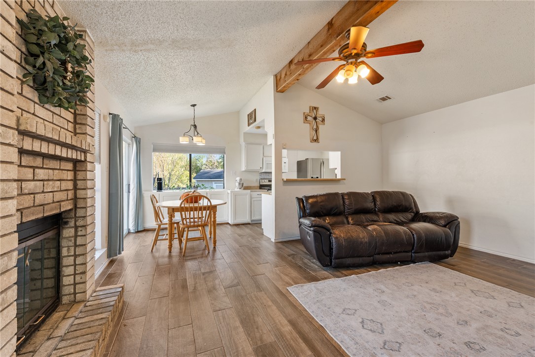 3113 Larkspur Circle