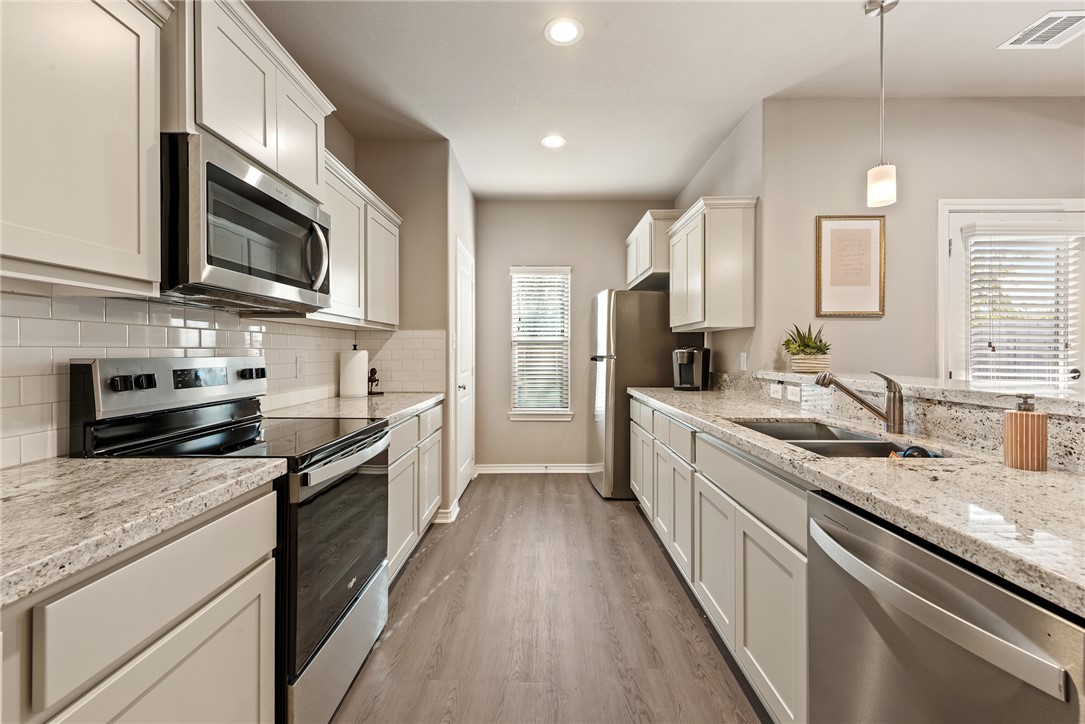 533 Momma Bear Drive