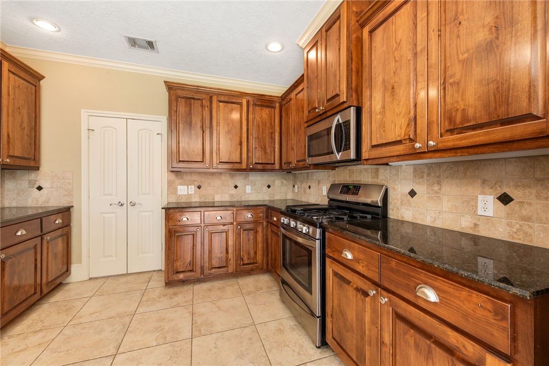 2717 Colony Village Drive