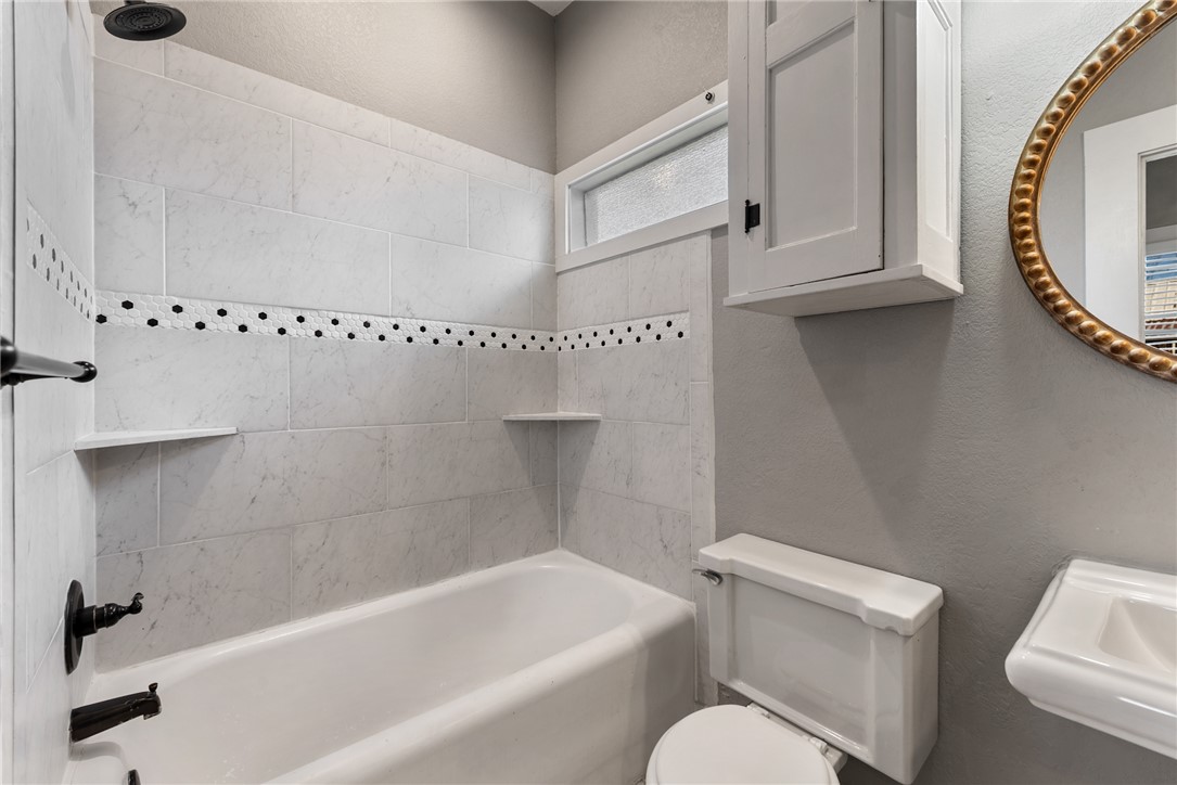 712 East 28th Street