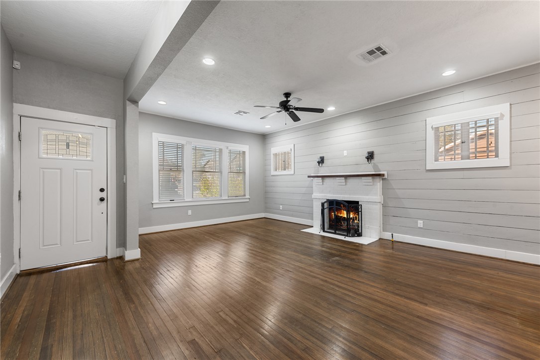 712 East 28th Street