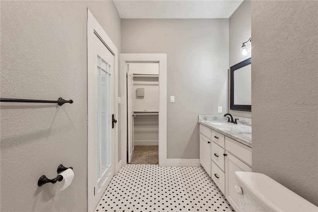 712 East 28th Street