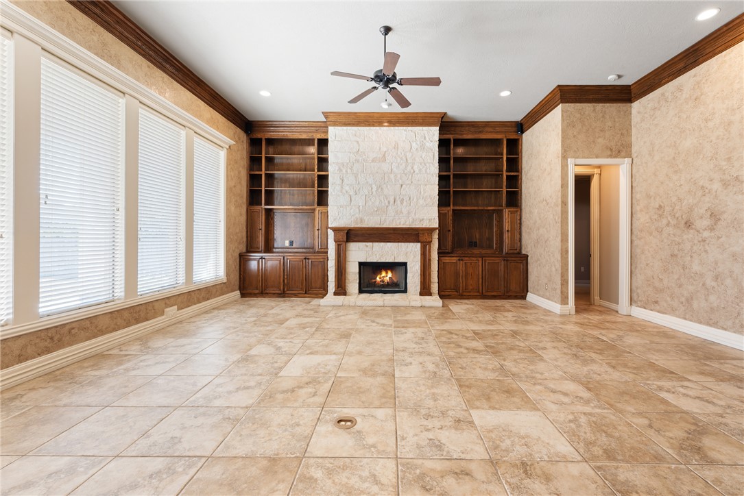 904 Plainfield Court