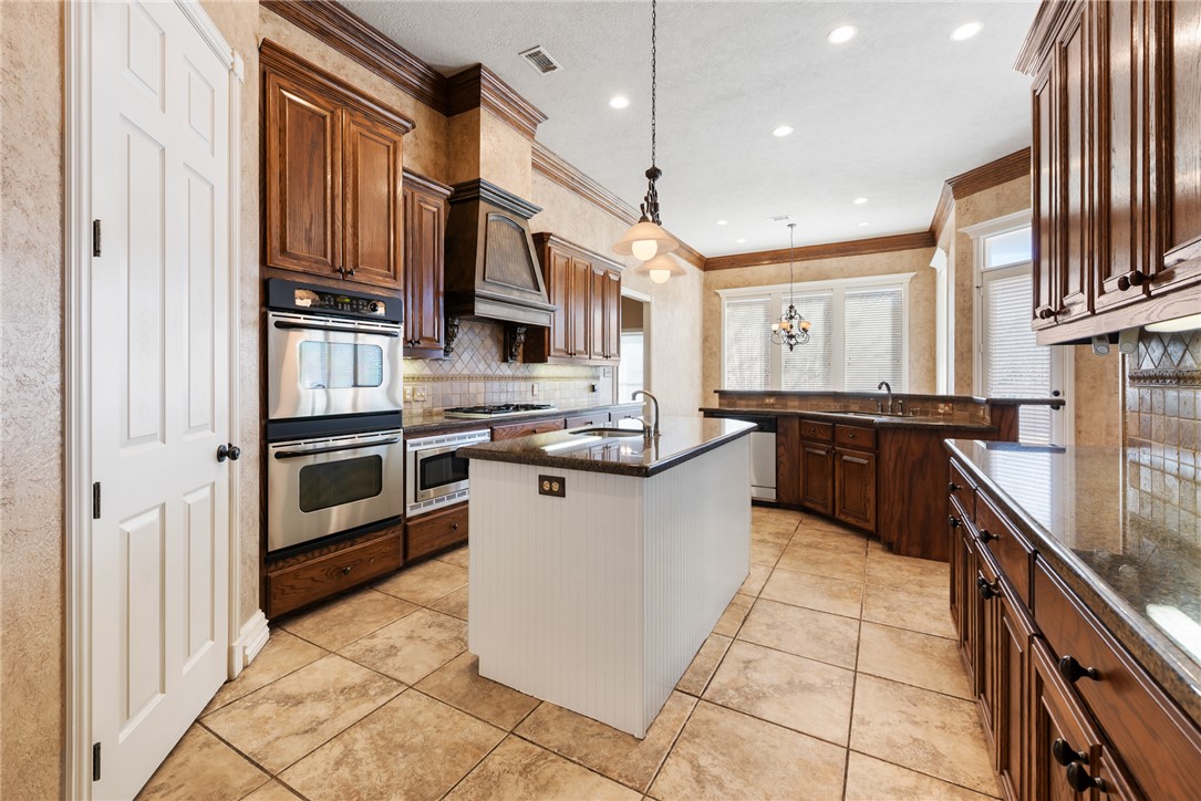 904 Plainfield Court