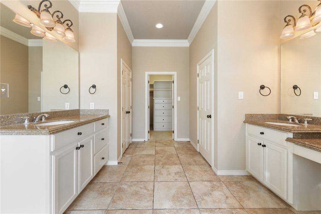 904 Plainfield Court