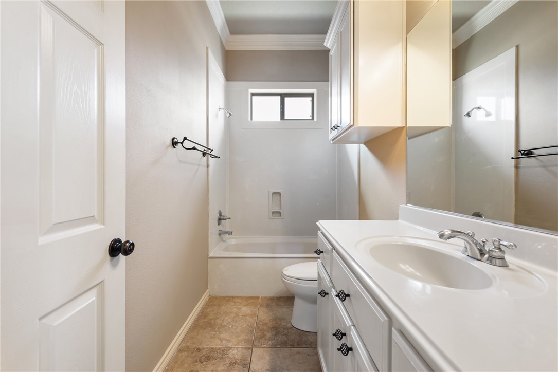 904 Plainfield Court