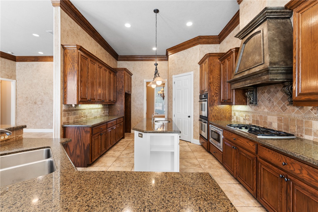 904 Plainfield Court