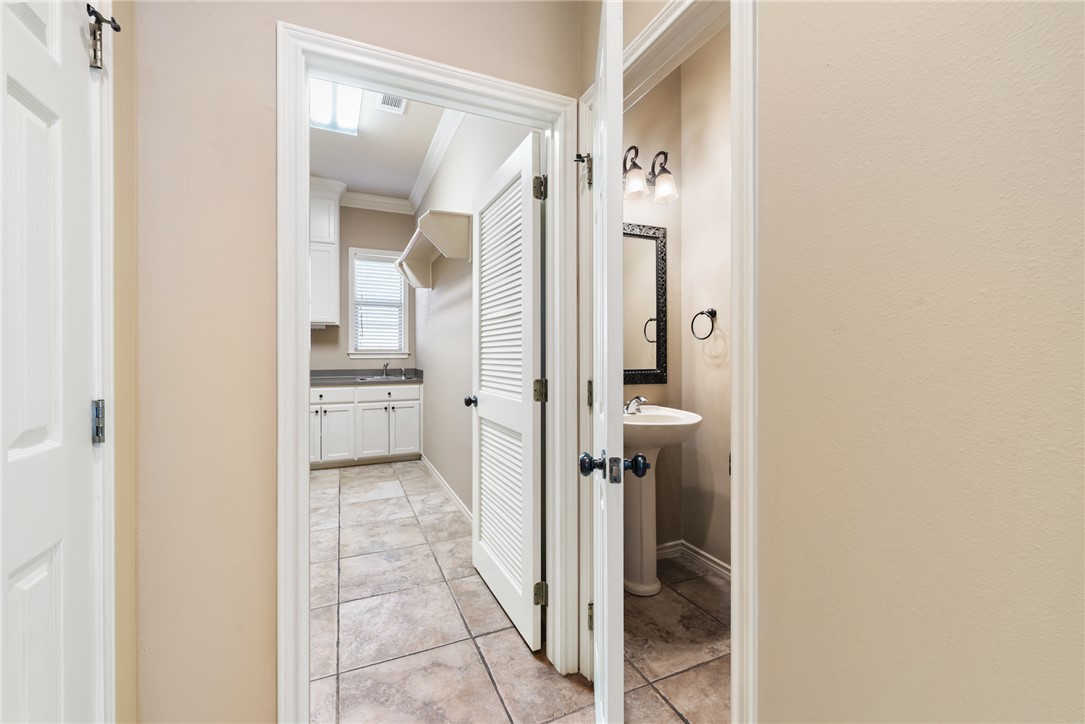 904 Plainfield Court