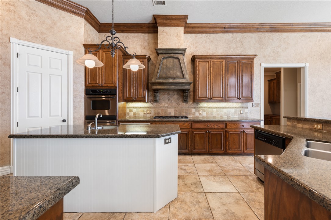 904 Plainfield Court