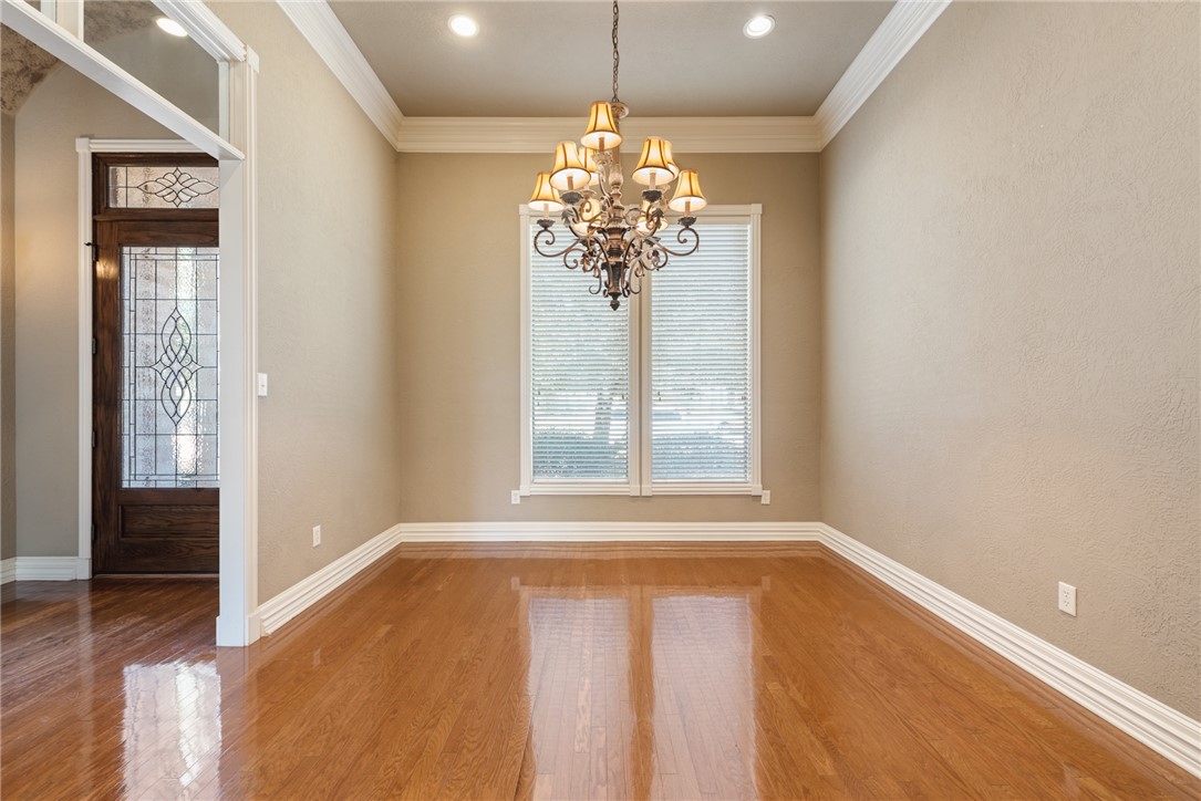 904 Plainfield Court