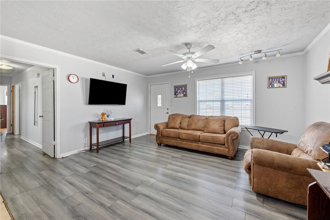 1407 West 6th Street