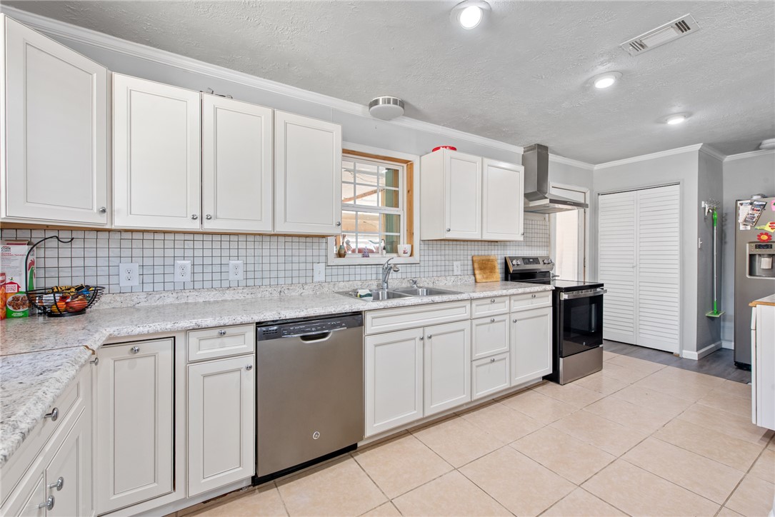 1407 West 6th Street