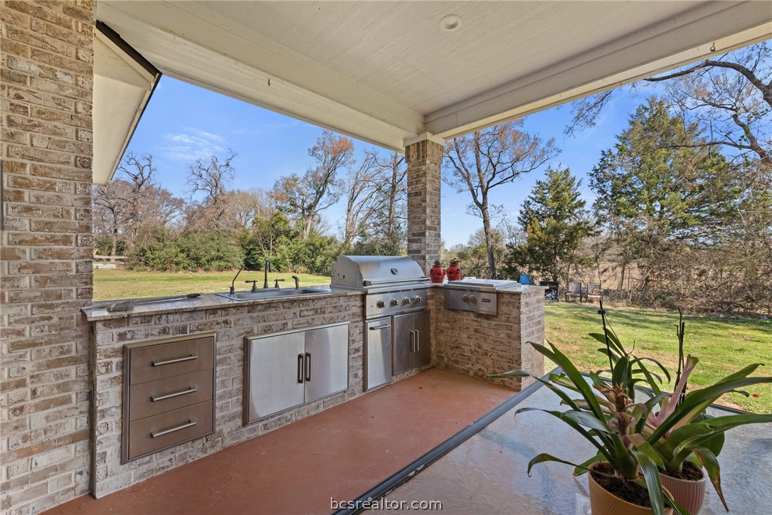 9066 King Oaks Drive