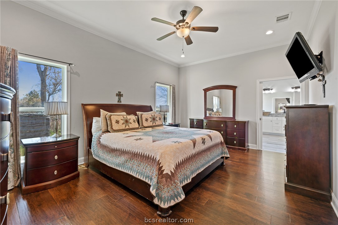 9066 King Oaks Drive