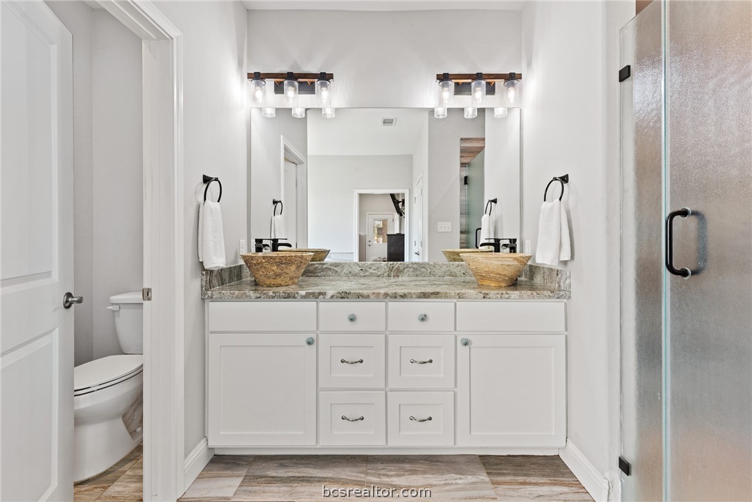 9066 King Oaks Drive