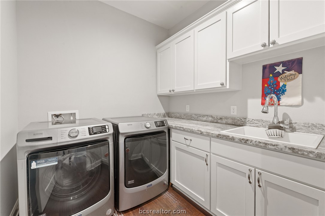 9066 King Oaks Drive