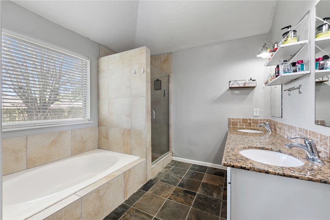 1721 Purple Martin Cove