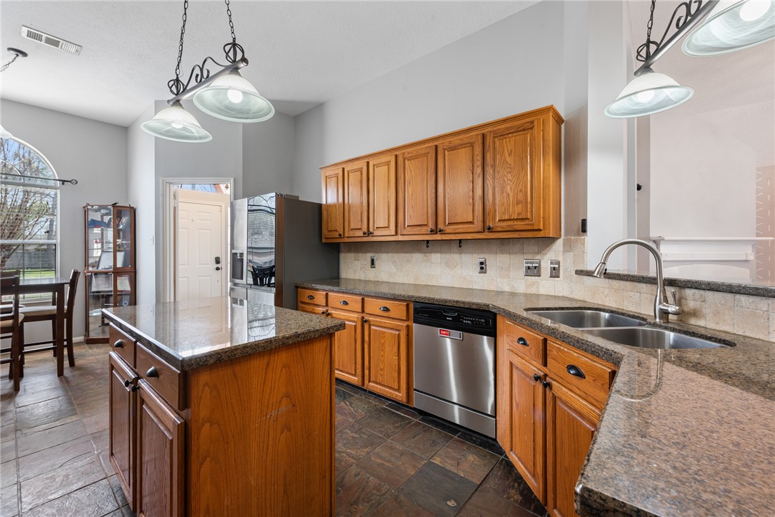 1721 Purple Martin Cove