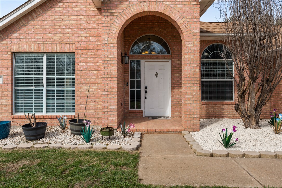 1721 Purple Martin Cove