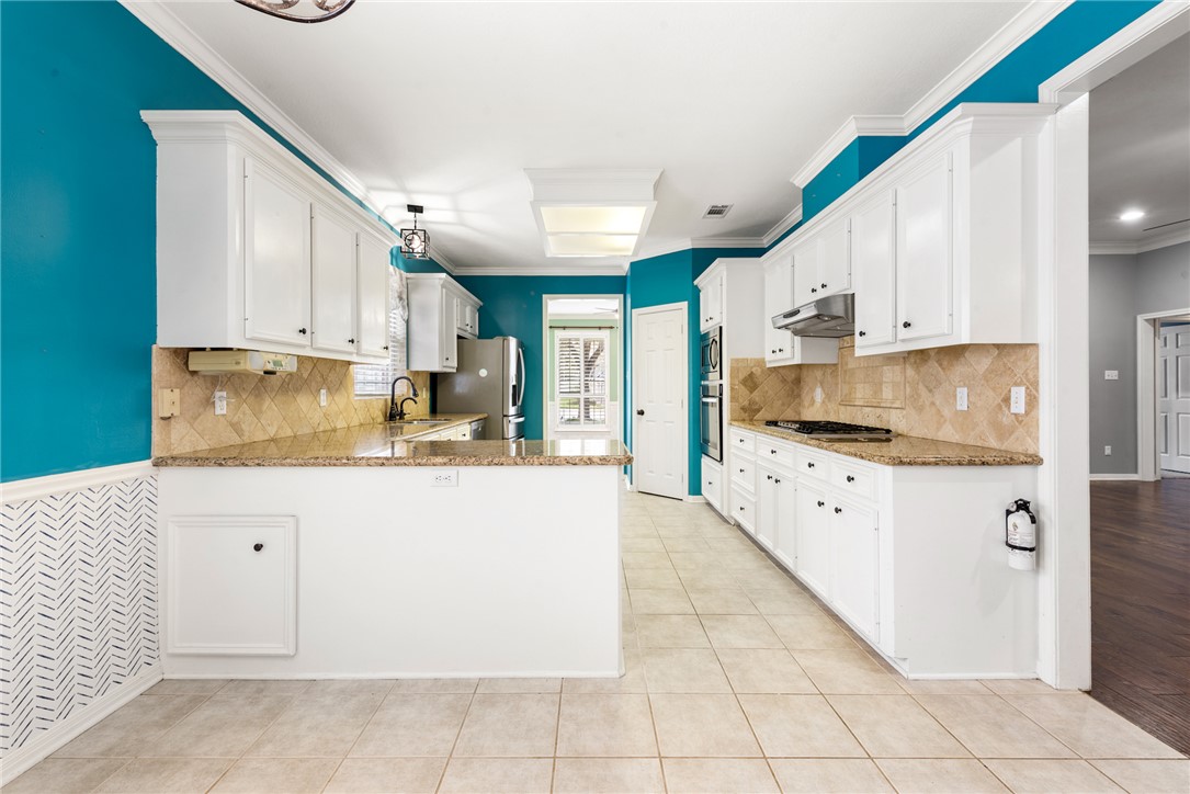 814 Royal Adelade Drive
