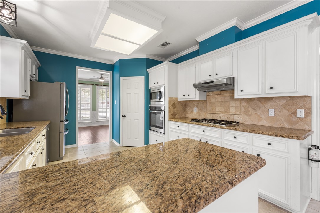 814 Royal Adelade Drive