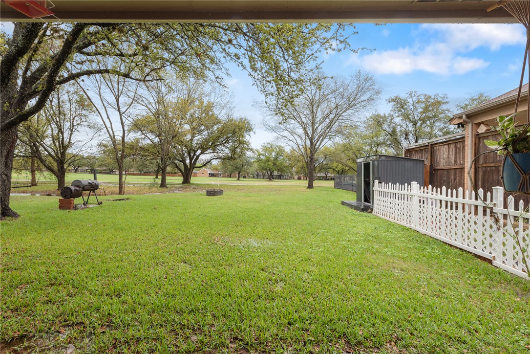 2900 Broadmoor Drive
