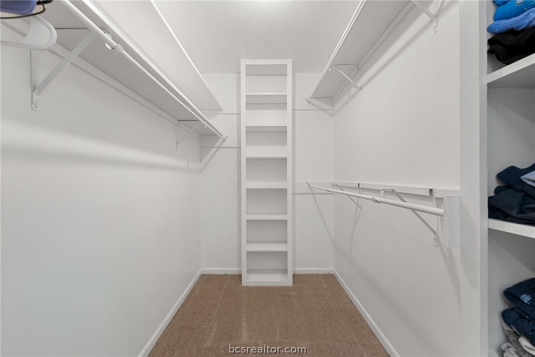 2900 Broadmoor Drive