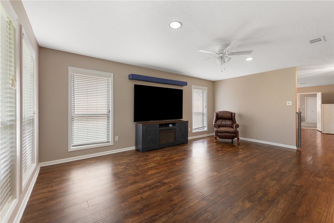 2900 Broadmoor Drive