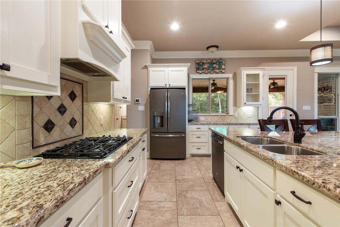 4605 River Valley Drive