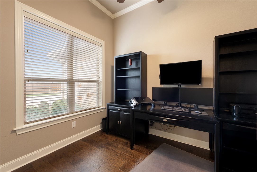 4605 River Valley Drive