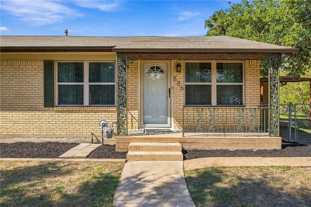 806 Mary Lake Drive
