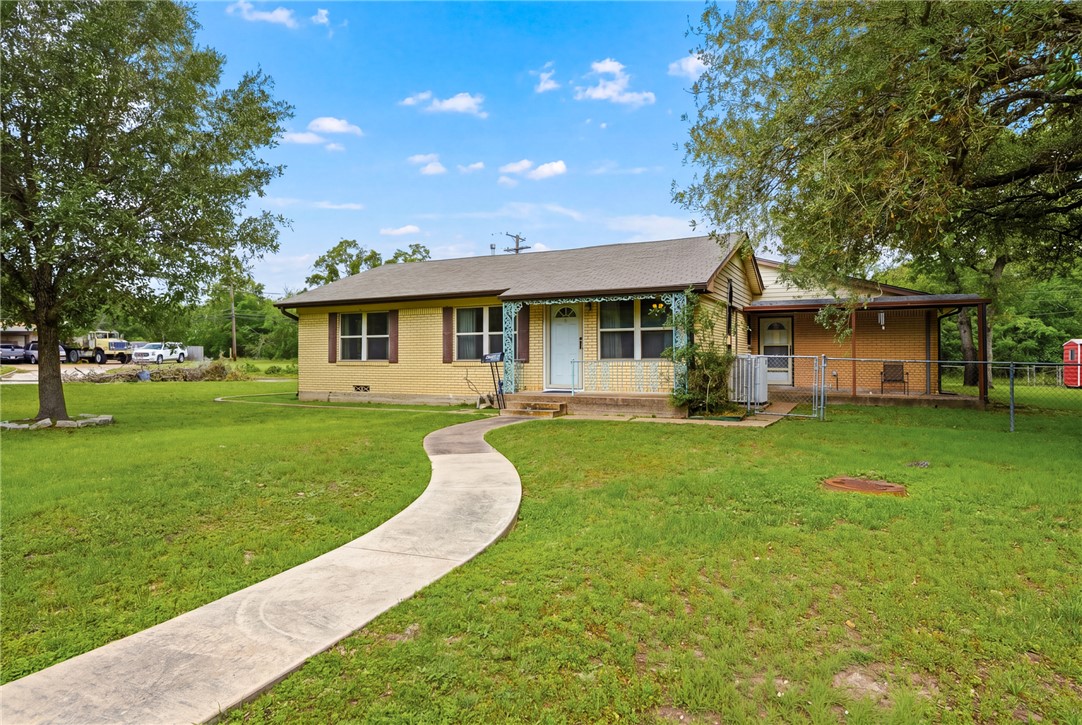 806 Mary Lake Drive