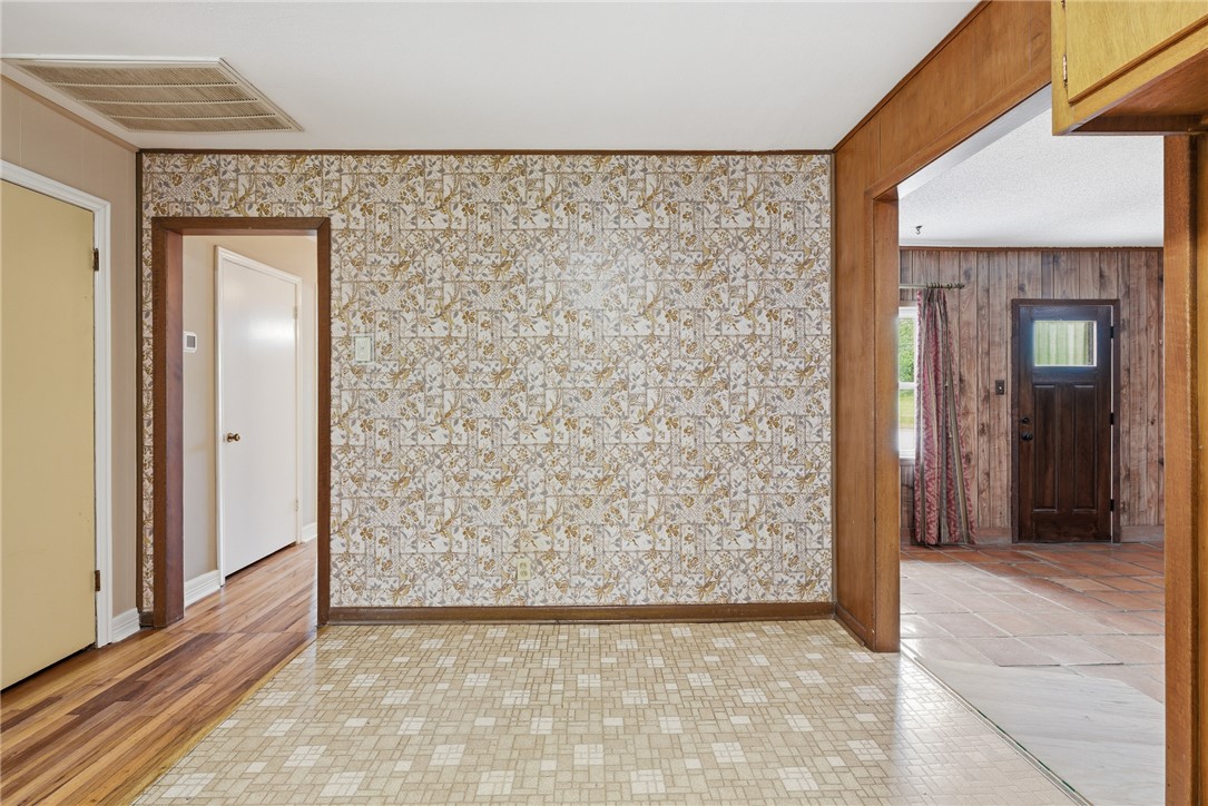 806 Mary Lake Drive