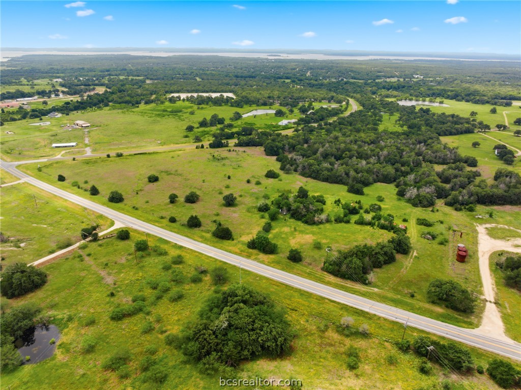 2.92 Acres FM 60 W