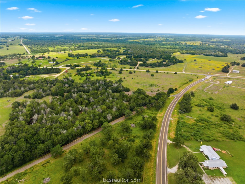 2.92 Acres FM 60 W