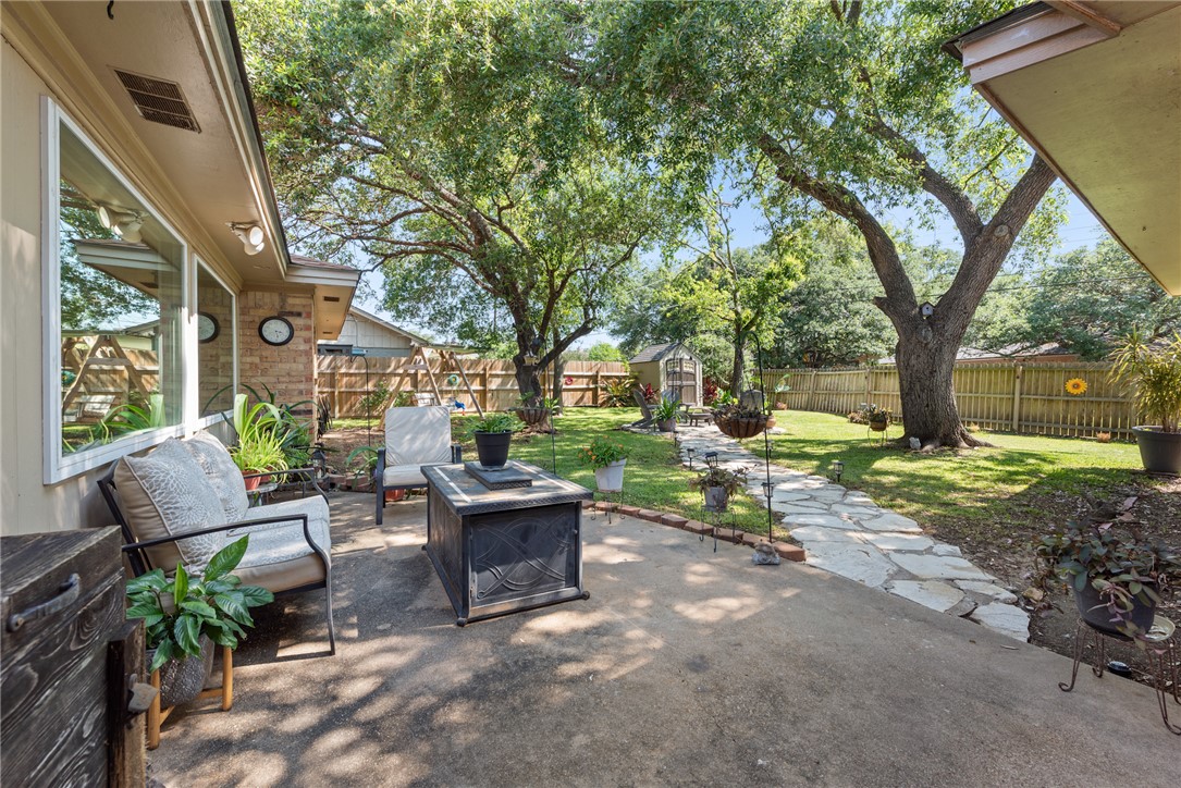 3805 Windridge Drive