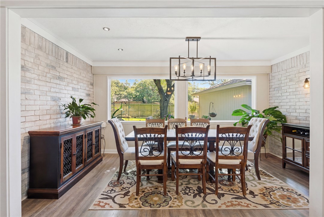 3805 Windridge Drive